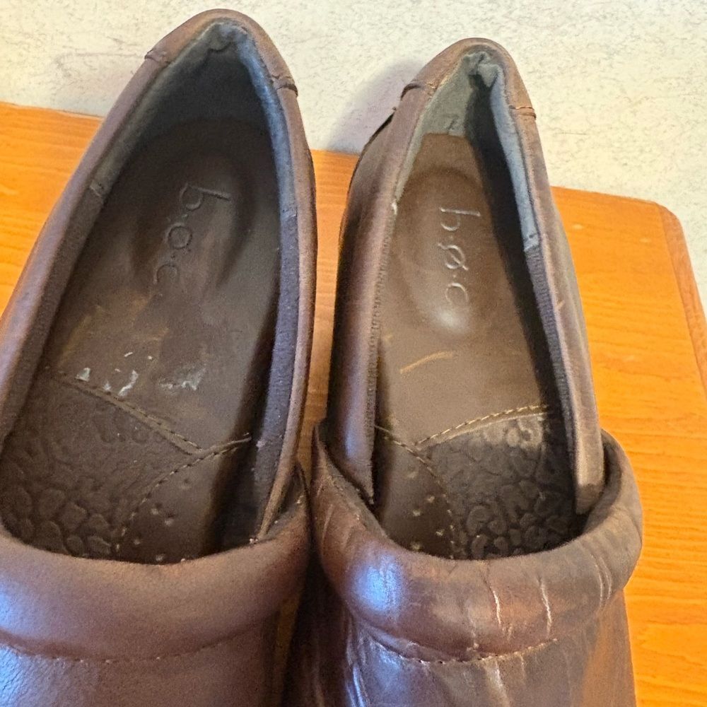 B.O.C. By Born Brown Leather Women's Peggy Clogs Size 10 - Picture 8 of 9